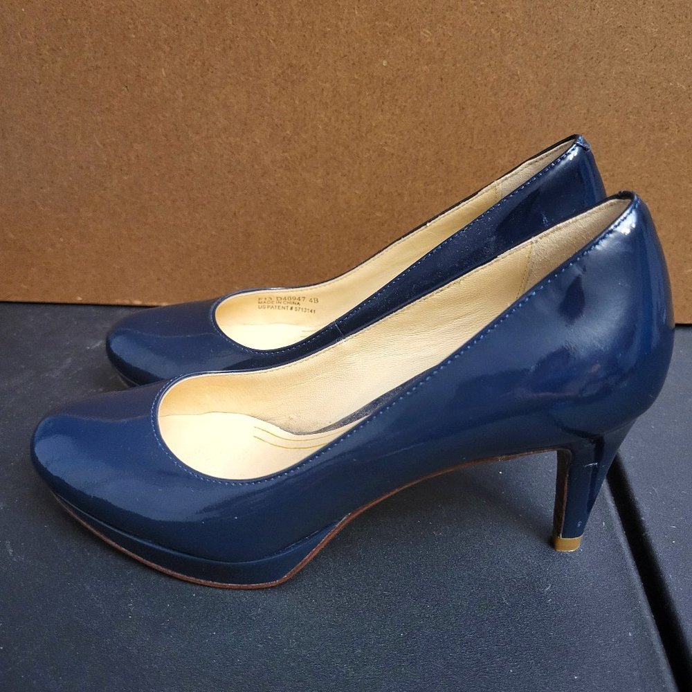 Cole Haan navy patent leather pumps size 4B
